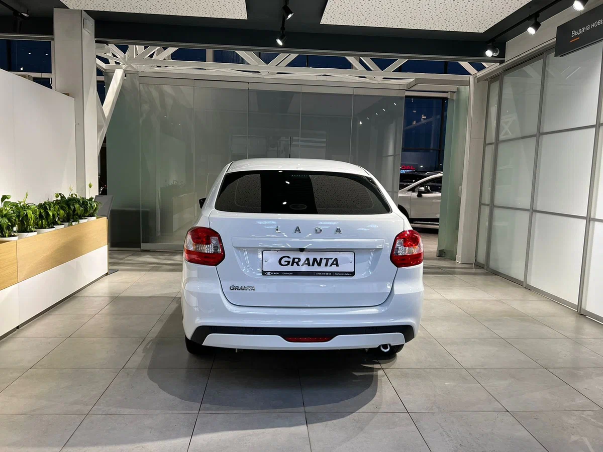 Lada Granta Лифтбек в Ставрополь - фото №4